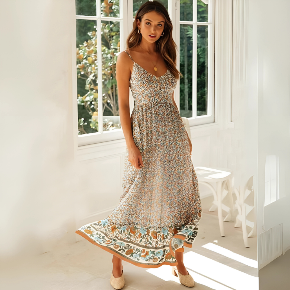 Silwia – Beżowa Sukienka Boho z Wzorem