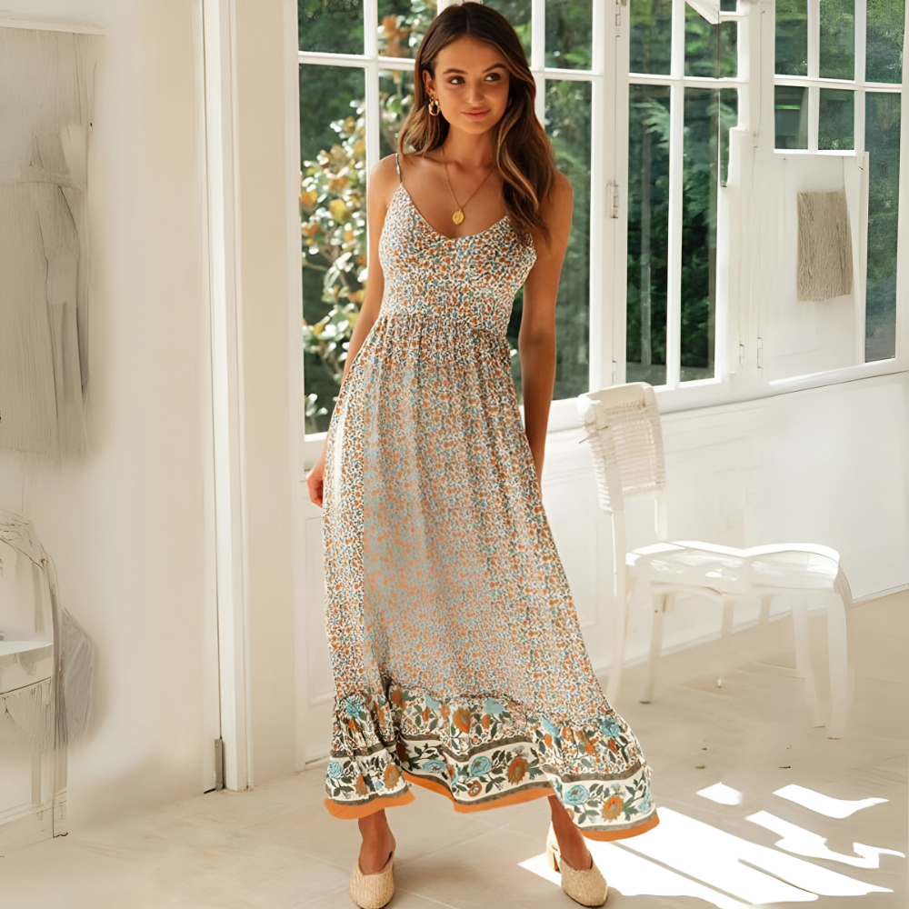 Silwia – Beżowa Sukienka Boho z Wzorem