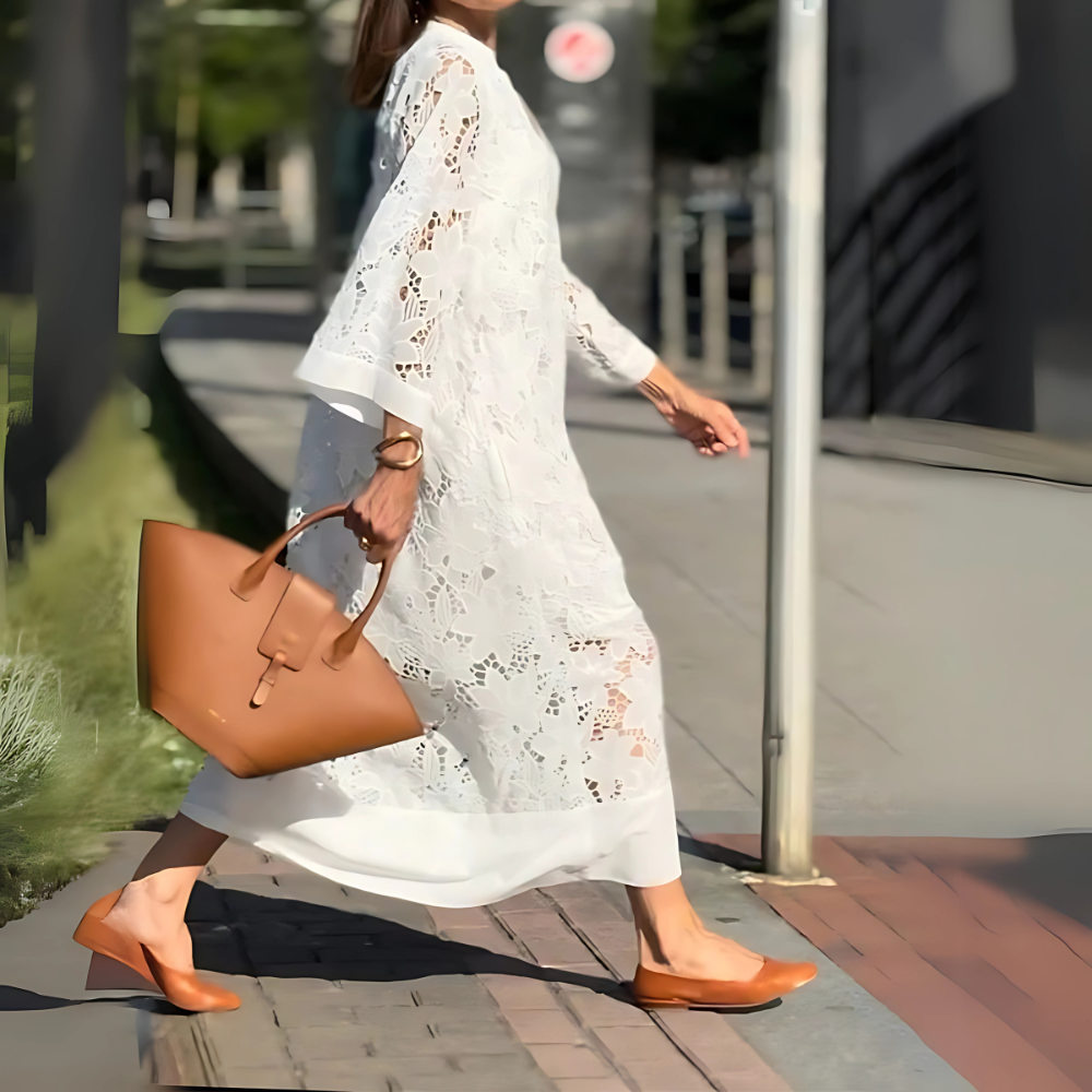 Celina – Elegancka koronkowa sukienka maxi