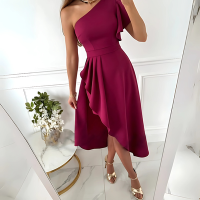 Karina – Elegancka Sukienka na Jedno Ramię
