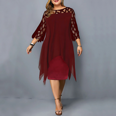 Krystyna – Elegancka sukienka plus size z kobiecymi detalami